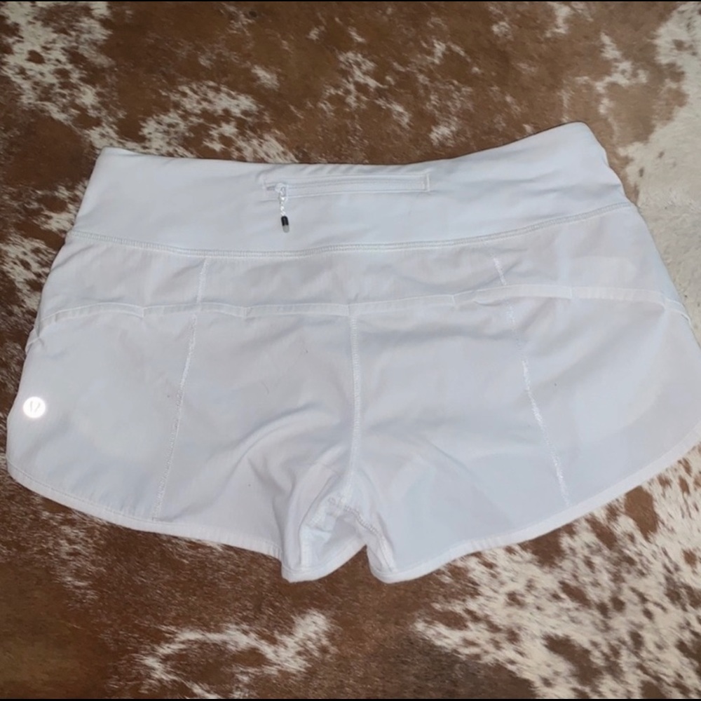 White lululemon shorts
